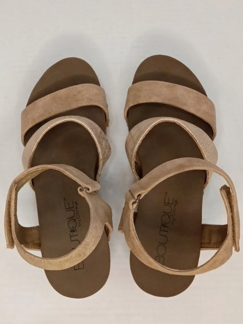 Boutique by Corkys Cona Metallic Strappy Wedge Sandals Size Women's 8 - Picture 5 of 7